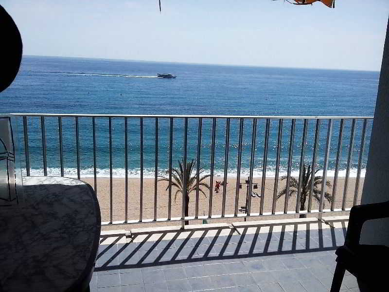 Apartaments Ar Easy Borodin Lloret de Mar Eksteriør billede