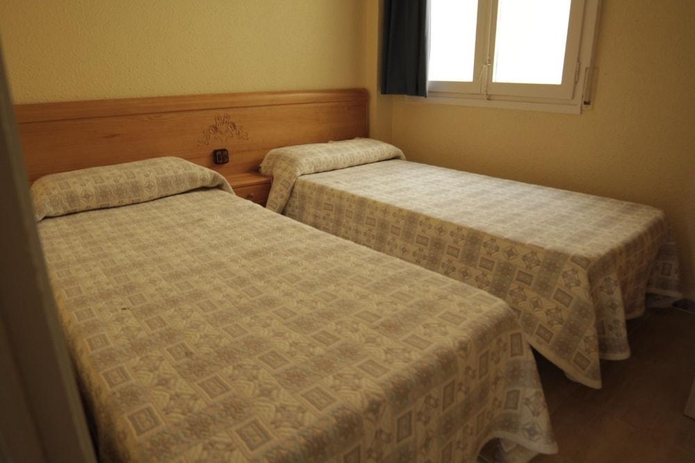 Apartaments Ar Easy Borodin Lloret de Mar Eksteriør billede